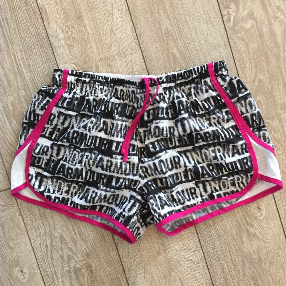 EUC Under Armour running shorts
